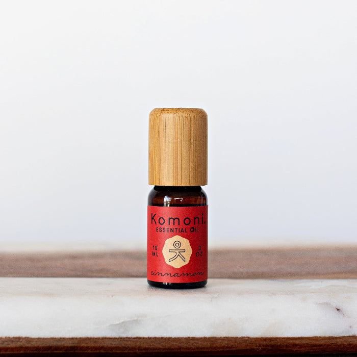 KOMONI Cinnamon Essential Oil, 10 ml, product packaging