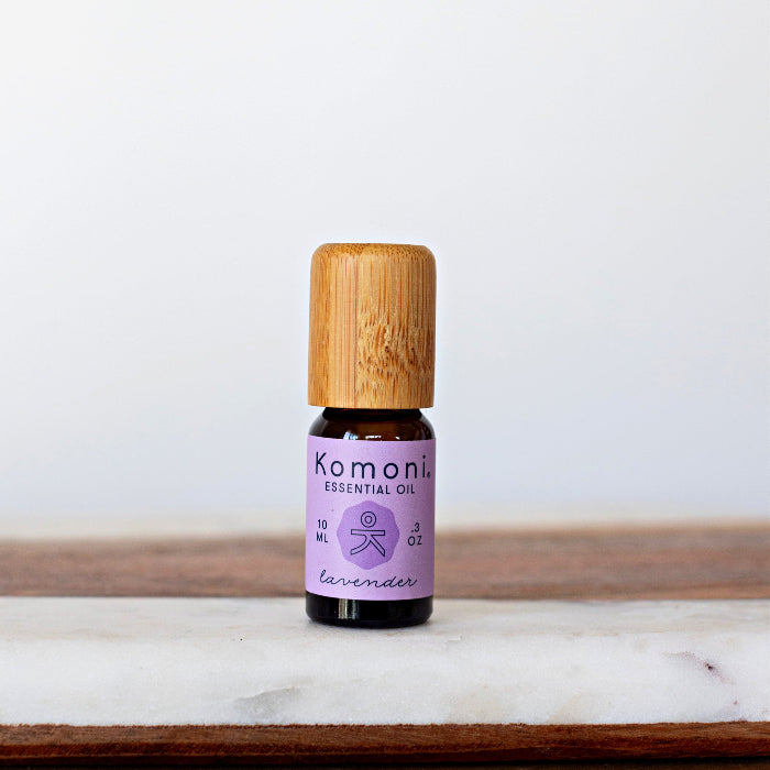 KOMONI Lavender 40/42 Essential Oil, 10 ml, product packaging